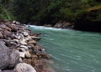Bhote Koshi, a major tributary of the Koshi River.