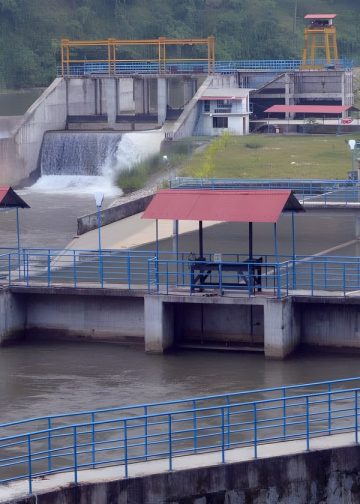Thirty-two Hydroelectric Projects Face Damages