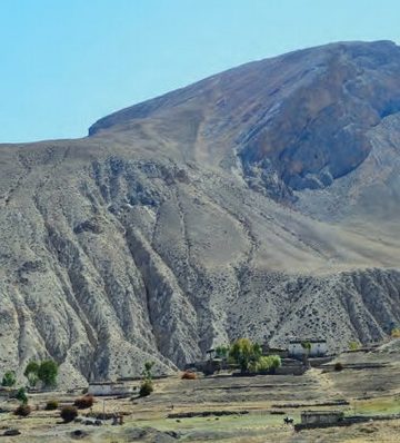 Dhye village under severe water stress, especially to irrigate the farmlands (Credit: USAID/Brownyn Llewellyn)